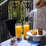 Otel Padam