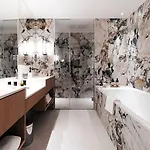 Padam Otel