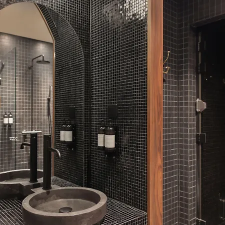 Padam Отель Париж